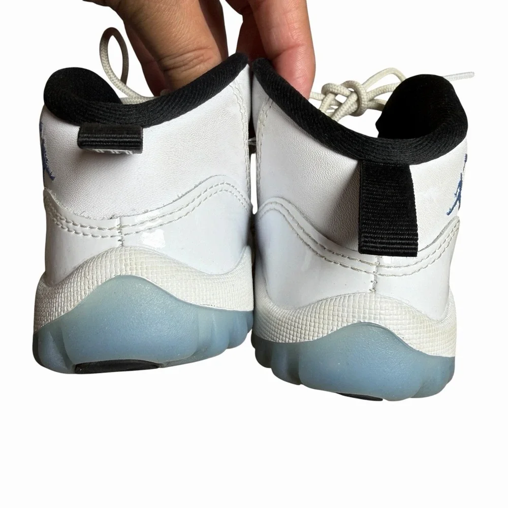 Jordan 11 Retro Shoes Toddler Size 10C White Legend Blue Sneakers 378040-104